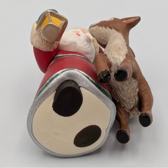 Hallmark Keepsake A Visit From Santa 2010, 2nd in the Series, Christmas Ornament - Picture 2 of 5